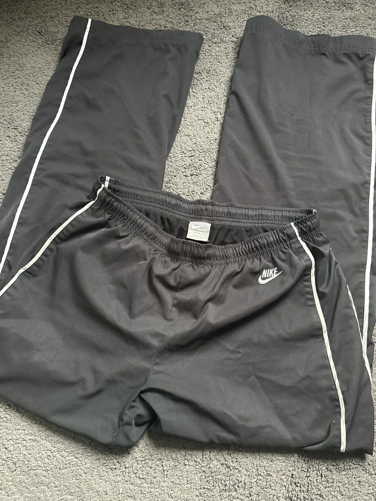 Nike Vintage Nike track pants Size 32" / US 10 / IT 46 - 1 Thumbnail