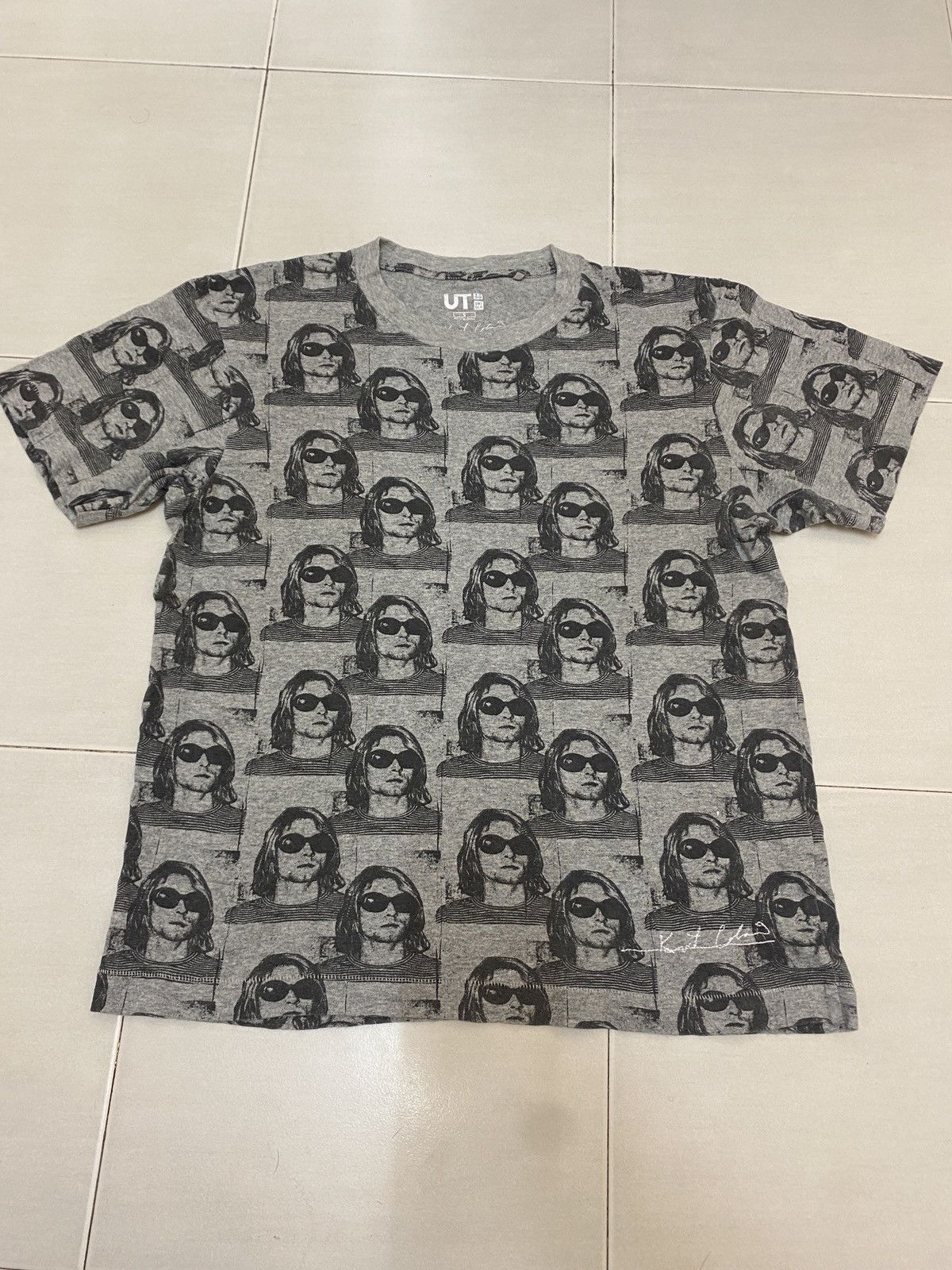 Band Tees × Uniqlo Uniqlo Kurt Cobain over print Size US S / EU 44-46 / 1 - 1 Thumbnail