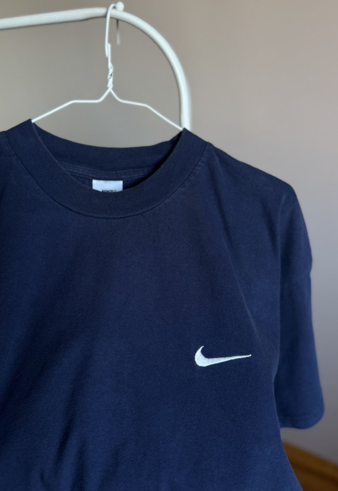 Nike 00s Vintage Nike Basic Small Logo Navy T-shirt Tee Size US XL / EU 56 / 4 - 2 Thumbnail