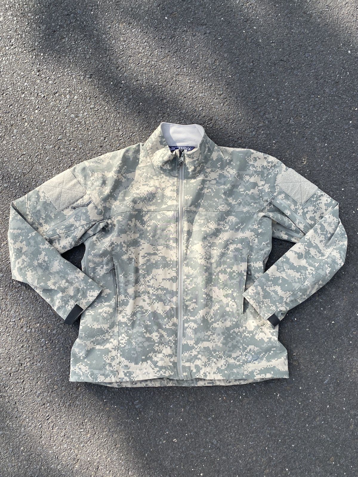 Arc'teryx Arc’teryx Leaf UCP Combat Jacket Size US L / EU 52-54 / 3 - 1 Thumbnail