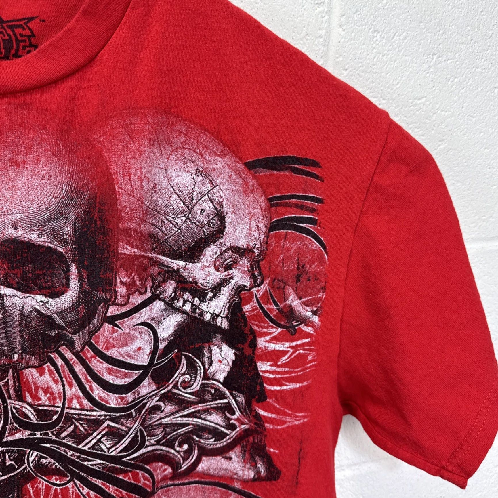 Vintage VINTAGE MMA Elite T Shirt Large Red Cotton Graphic Print Skull Cross Grunge Gothic 90s Y2K Men Mens Size US L / EU 52-54 / 3 - 6 Thumbnail