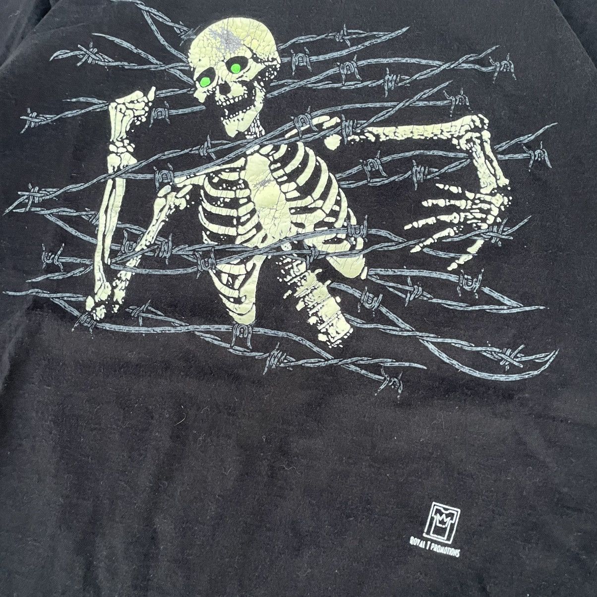 Vintage Vintage 1996 Royal T Stadium Court Barbed Skeleton T-shirt Size US XL / EU 56 / 4 - 5 Thumbnail