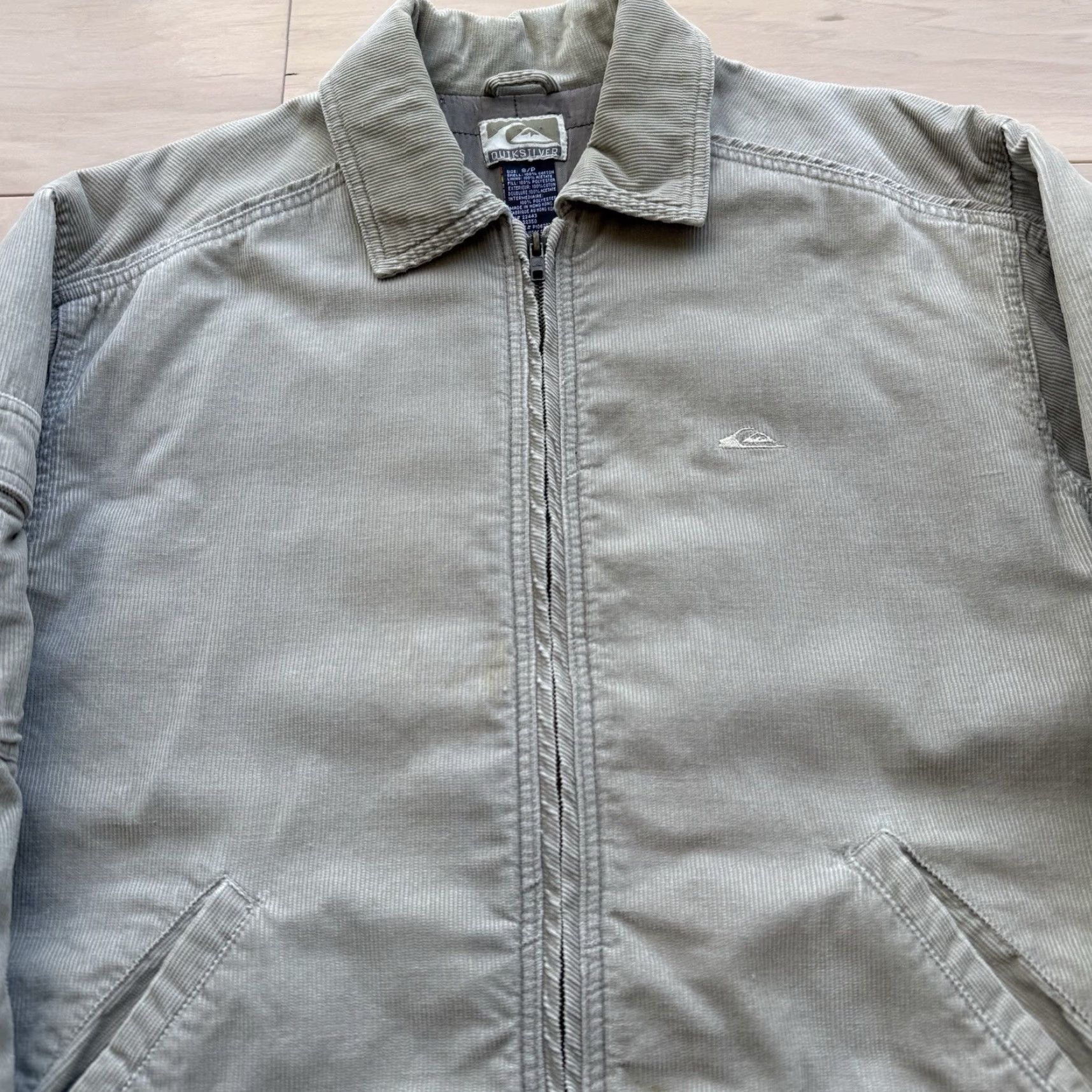 Quiksilver VINTAGE Quiksilver Jacket Small Gray Khaki Corduroy Full Zip J97 Size US S / EU 44-46 / 1 - 3 Thumbnail