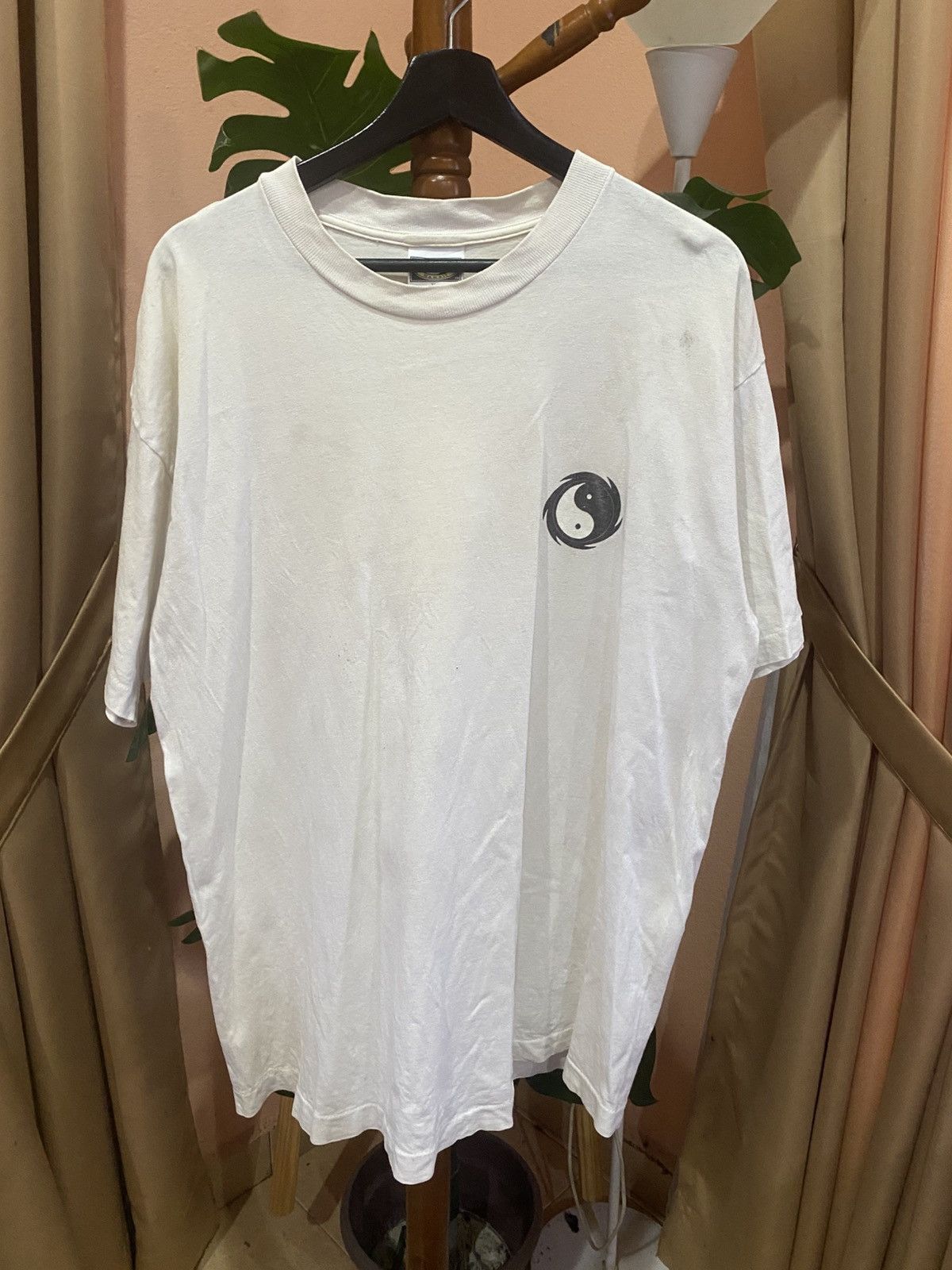 Other Vintage T&C Surf Designs Yin Yang Logo White T-Shirt in USA Size US XL / EU 56 / 4 - 2 Thumbnail