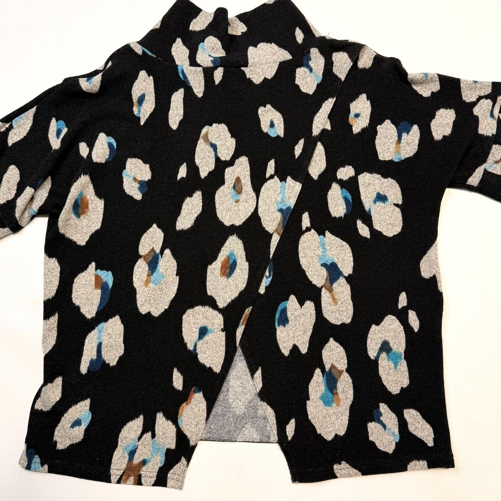 Joseph Ribkoff Joseph Ribkoff Sweater Womens 8 Black Animal Print Mock Neck Zip Pocket Tunic Size M / US 6-8 / IT 42-44 - 3 Thumbnail