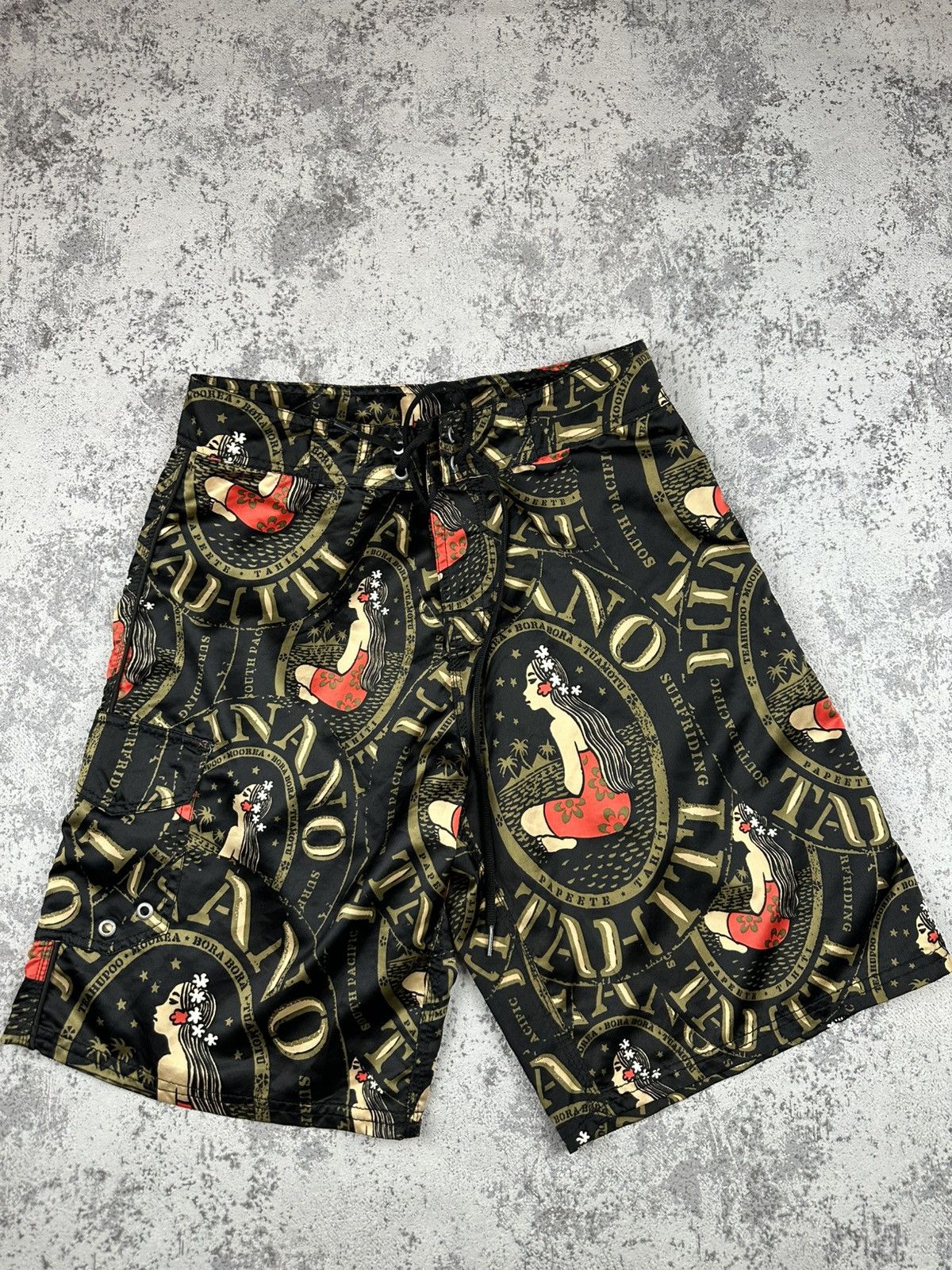 Designer Vintage Hinano Tahiti Polynesian Surf Shorts Island Graphic Size US 31 - 2 Thumbnail