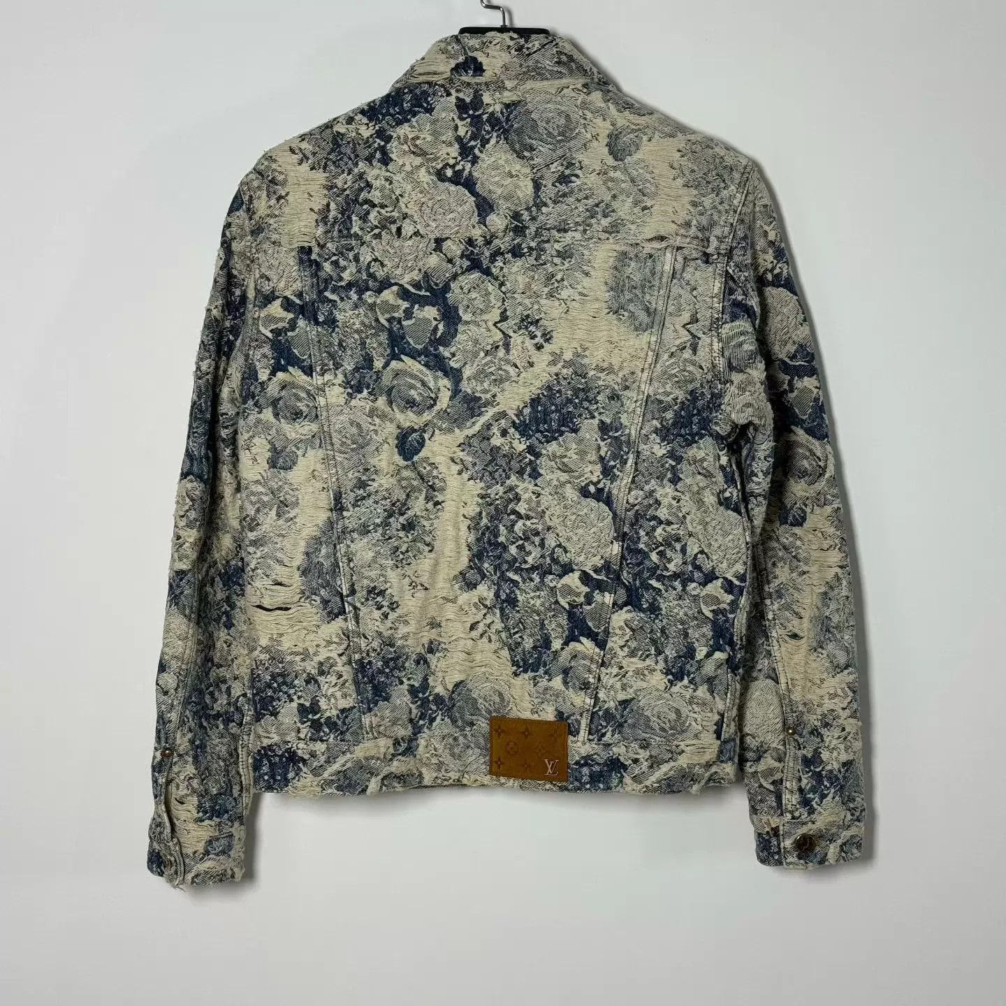 Louis Vuitton LV Runway Floral Distressed Denim Jacket 99N Size 44 Size US S / EU 44-46 / 1 - 5 Thumbnail