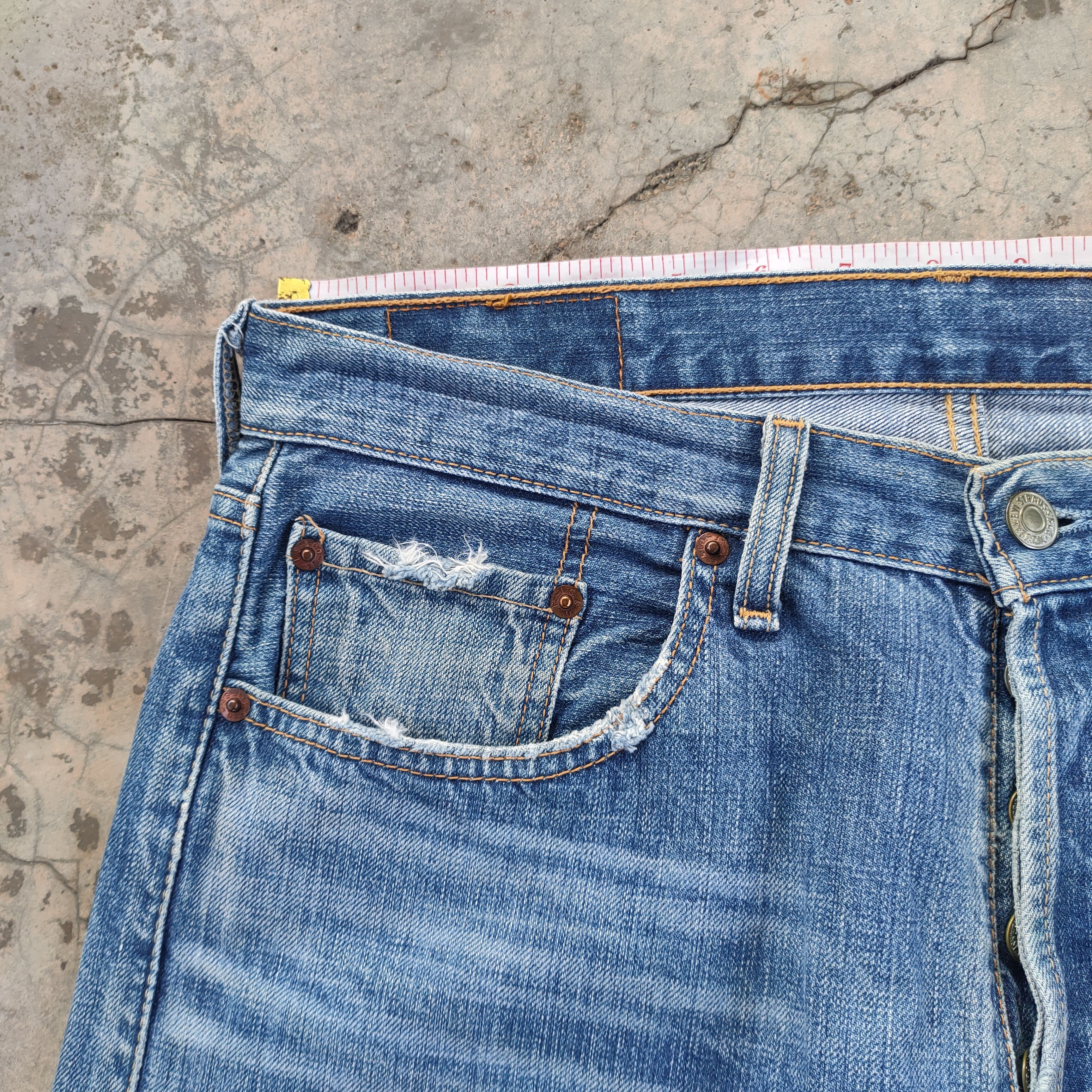 Levi's Vintage Clothing VINTAGE LEVI'S 501 FADED DISTRESSED DENIM JEAN PANTS Size US 33 - 8 Thumbnail