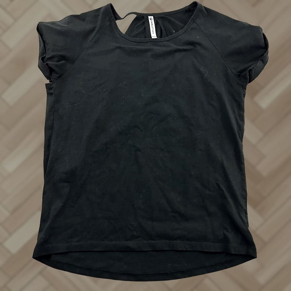 Fabletics Fabletics Short Sleeve Open Shoulder Top Women's XXS Black Shirt Womens XXS Black Open Shoulder Fabletics Short Sleeve Top Size XXS / US 00 / IT 34 - 1 Thumbnail