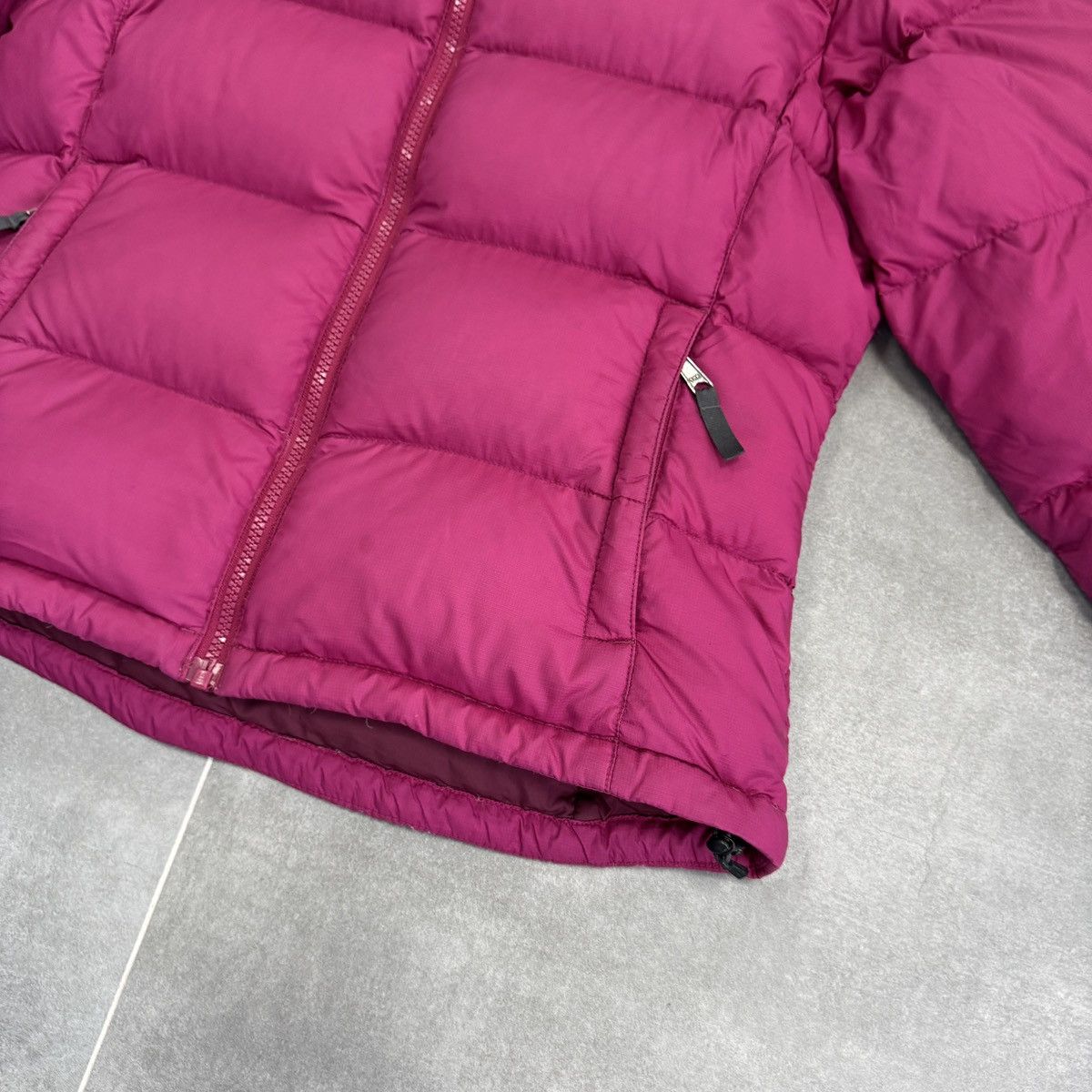 The North Face The North Face TNF 700 Nuptse Pink Puffer Down Jacket Women Size M / US 6-8 / IT 42-44 - 7 Thumbnail