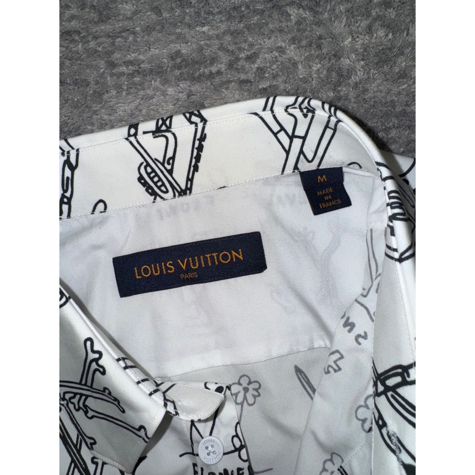 Louis Vuitton Louis Vuitton Placed Graphic Regular Long Sleeve Monogram Size US M / EU 48-50 / 2 - 7 Thumbnail