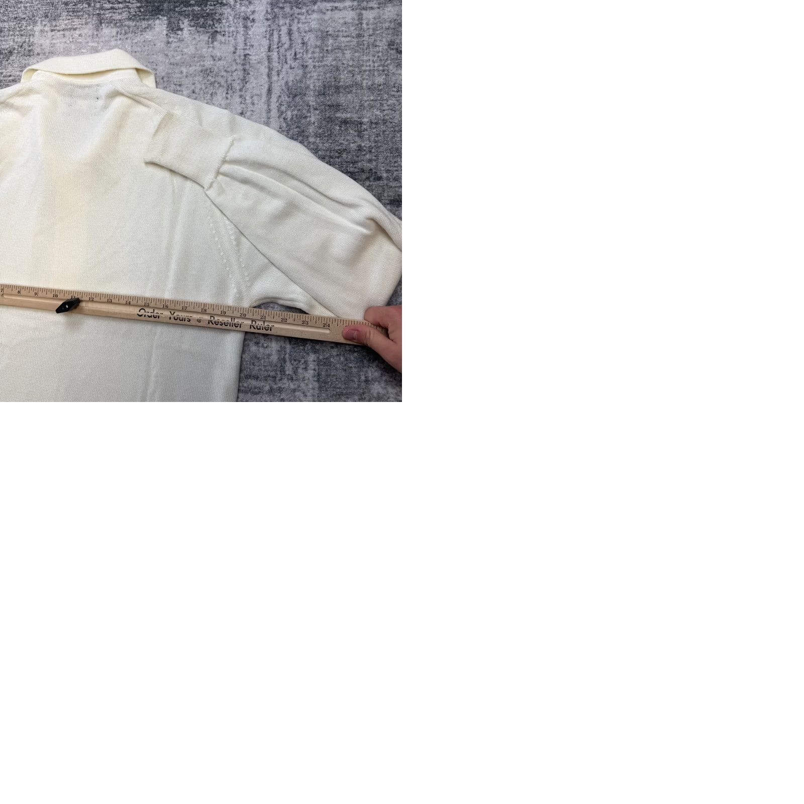 Vintage VINTAGE J. C. Penney Knit Polo Shirt Men LT Large Ivory Cream 70s 80s Dagger Collar Polo Size US L / EU 52-54 / 3 - 9 Thumbnail