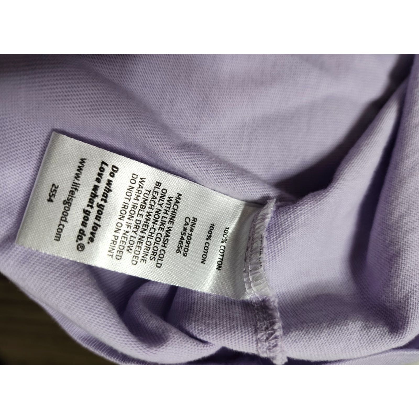 Life is Good VINTAGE Life is Good Women’s T-Shirt Short Sleeve Pullover Casual Knit Logo Purple Sewing Crafts Theme Size M / US 6-8 / IT 42-44 - 4 Thumbnail