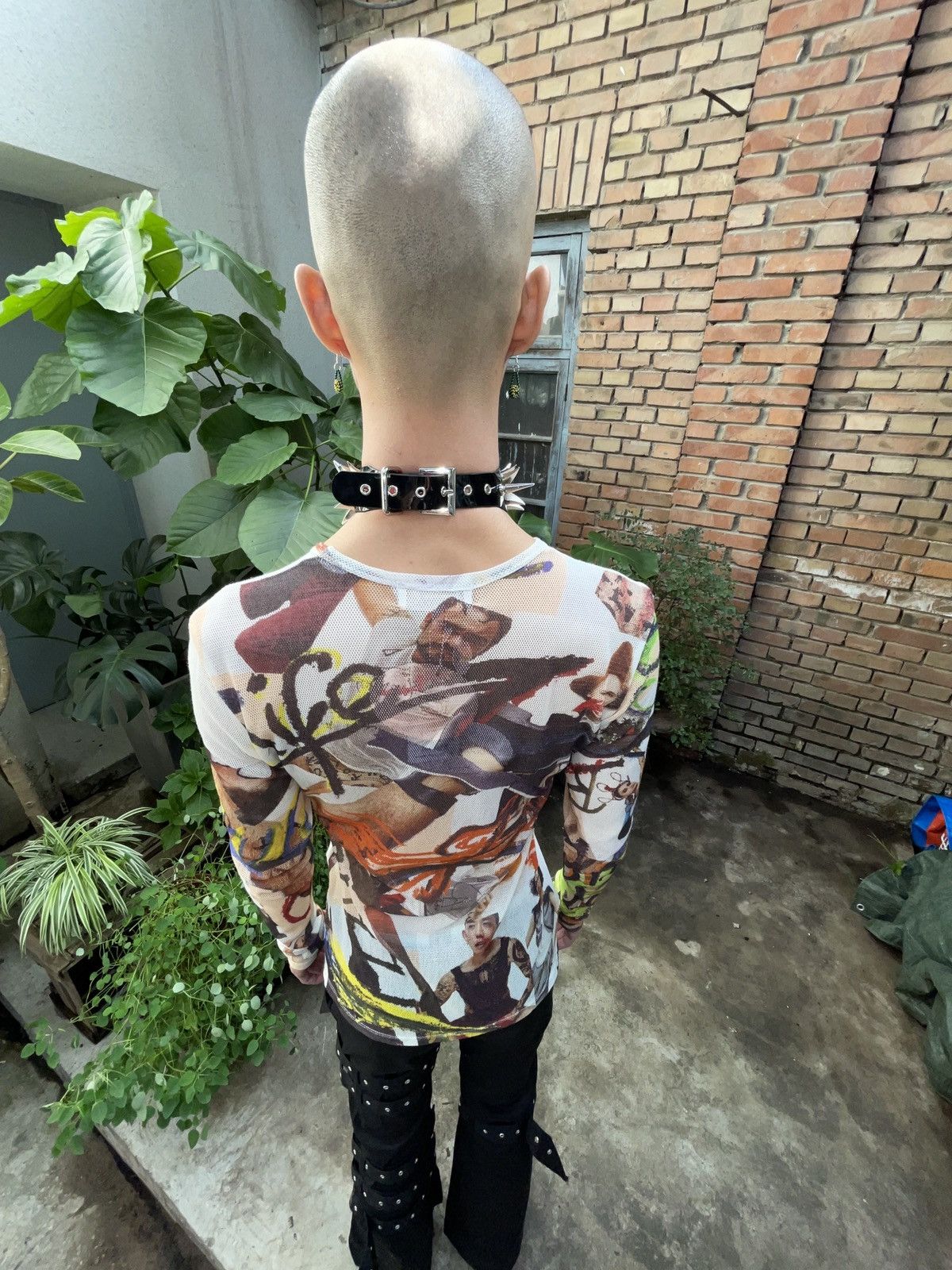 Vivienne Westwood Rare Vivienne Westwood Mesh Top Archive Punk Print Size US S / EU 44-46 / 1 - 5 Thumbnail