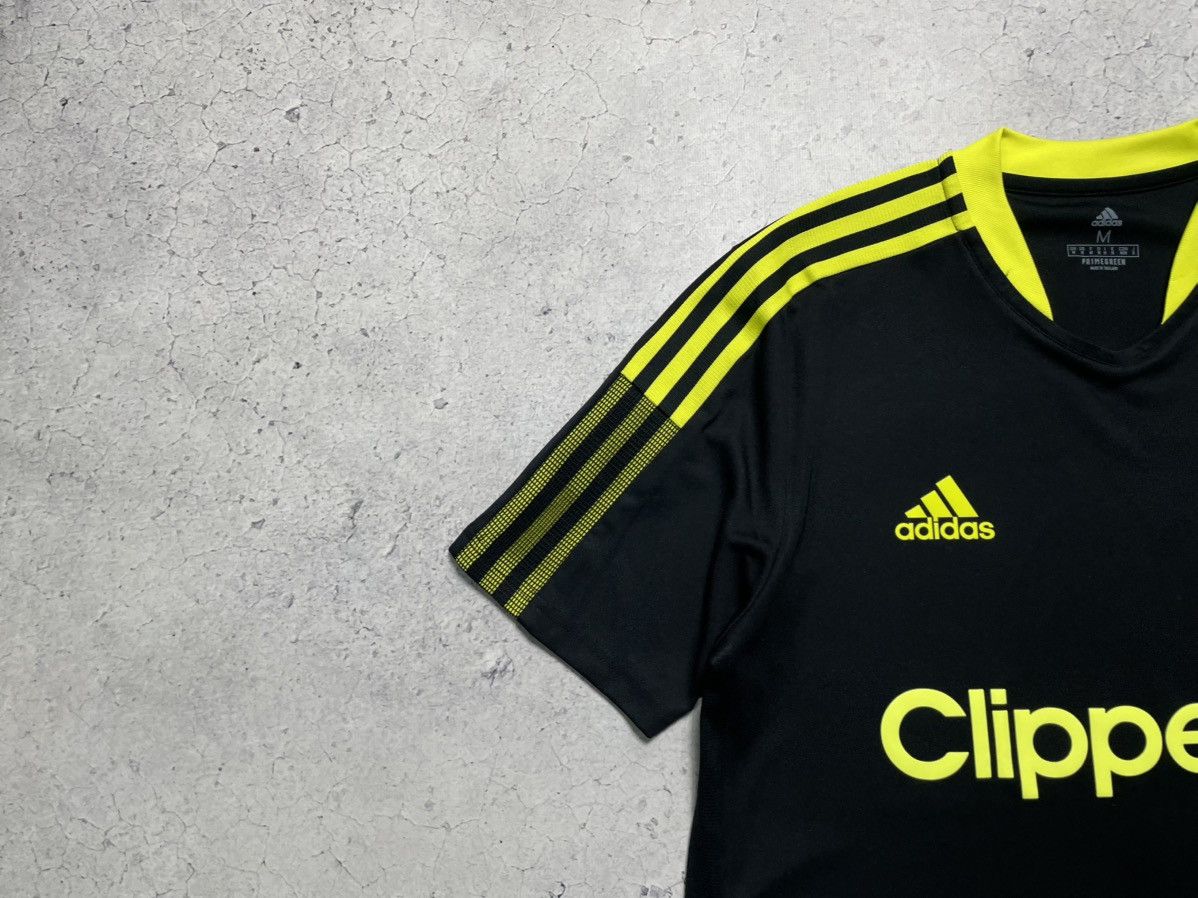 Adidas × Vintage Adidas FC Leeds United Vintage Football Soccer Jersey Size US M / EU 48-50 / 2 - 4 Thumbnail