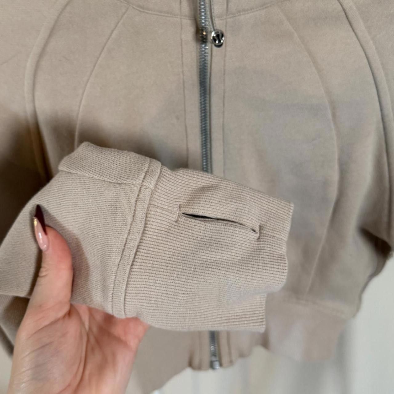 Designer tan LULULEMON crpped zip up scuba🤎 Size S / US 4 / IT 40 - 3 Thumbnail