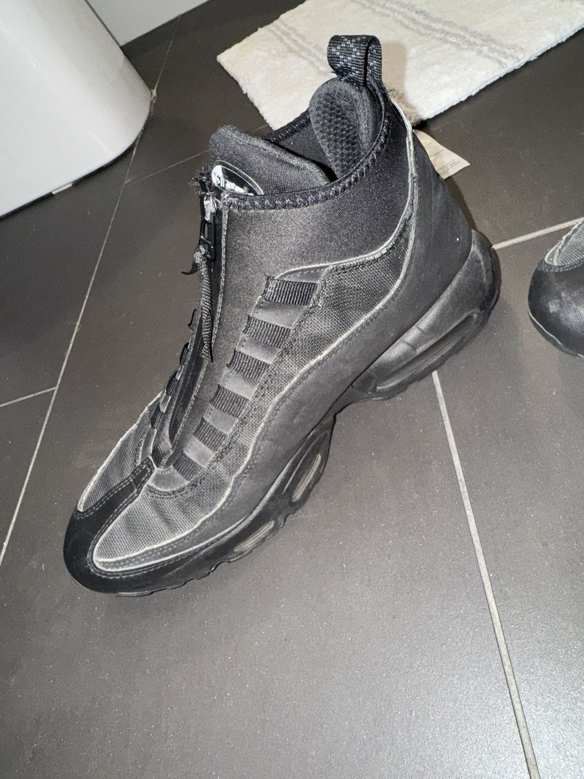 Nike RARE NIKE airmax 95 boot Size US 8.5 / EU 41-42 - 2 Thumbnail