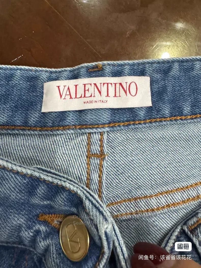 Valentino Valentino Mid-rise bootcut jeans Size 30" / US 8 / IT 44 - 2 Thumbnail