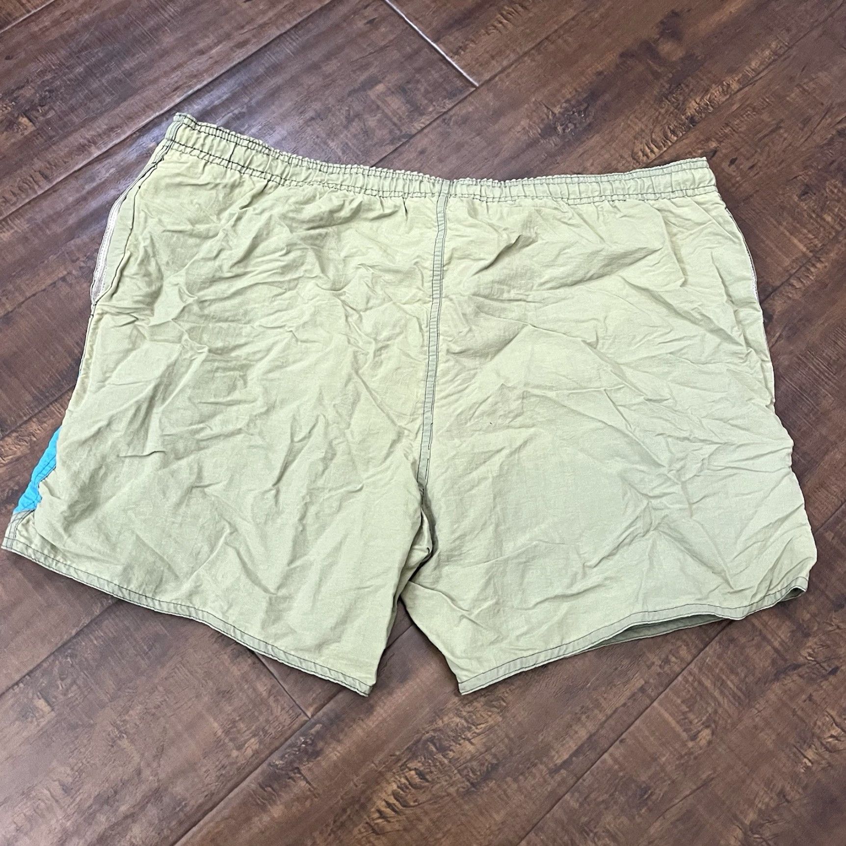 Quiksilver VINTAGE Quiksilver Board Shorts Mens 36 Beach Surf Nylon Green Camouflage Quick Dry Pockets Drawstring 90s Surfing Recreation Lifeguard Men Size US 36 / EU 52 - 7 Thumbnail