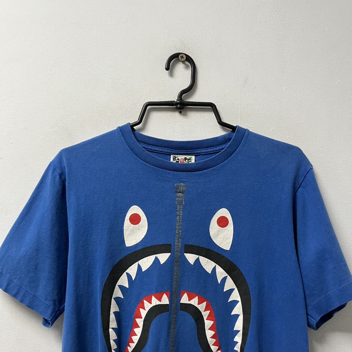 Bape Vintage BAPE Shark T-shirt A Bathing Ape Tee Y2K Size US S / EU 44-46 / 1 - 4 Thumbnail