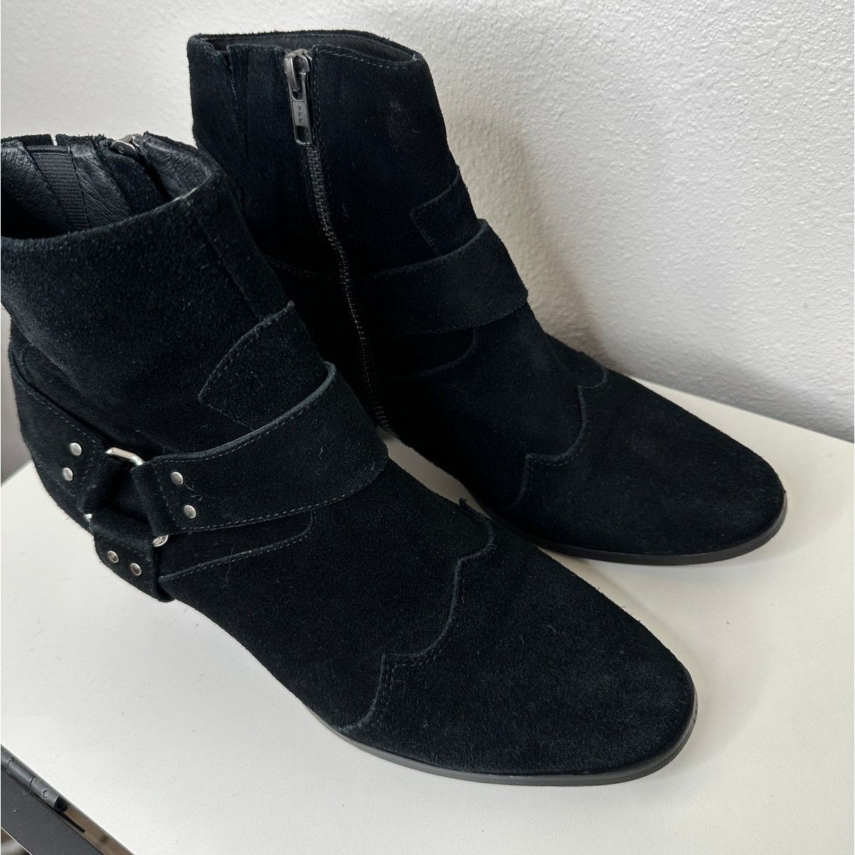 Other Caverley Black Suede Western Heeled Zip Ankle Booties 39 / 8 Size US 8 / IT 38 - 5 Thumbnail