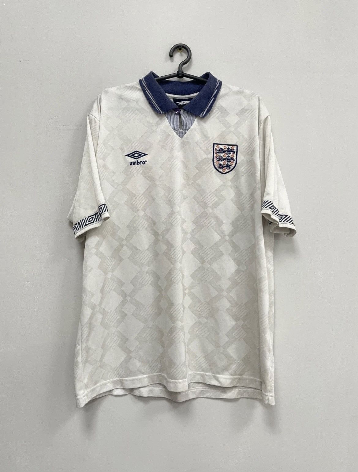 England 1990/1992 Home Football Shirt Jersey Umbro #19