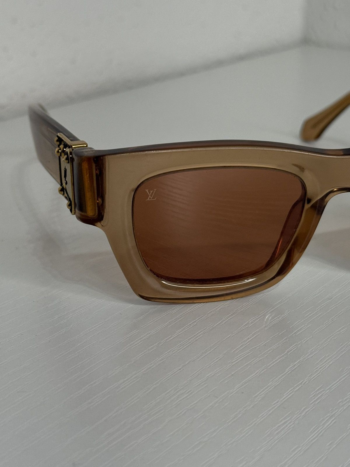 Louis Vuitton Louis Vuitton x NBA Charleston Sunglasses Size ONE SIZE - 2 Thumbnail