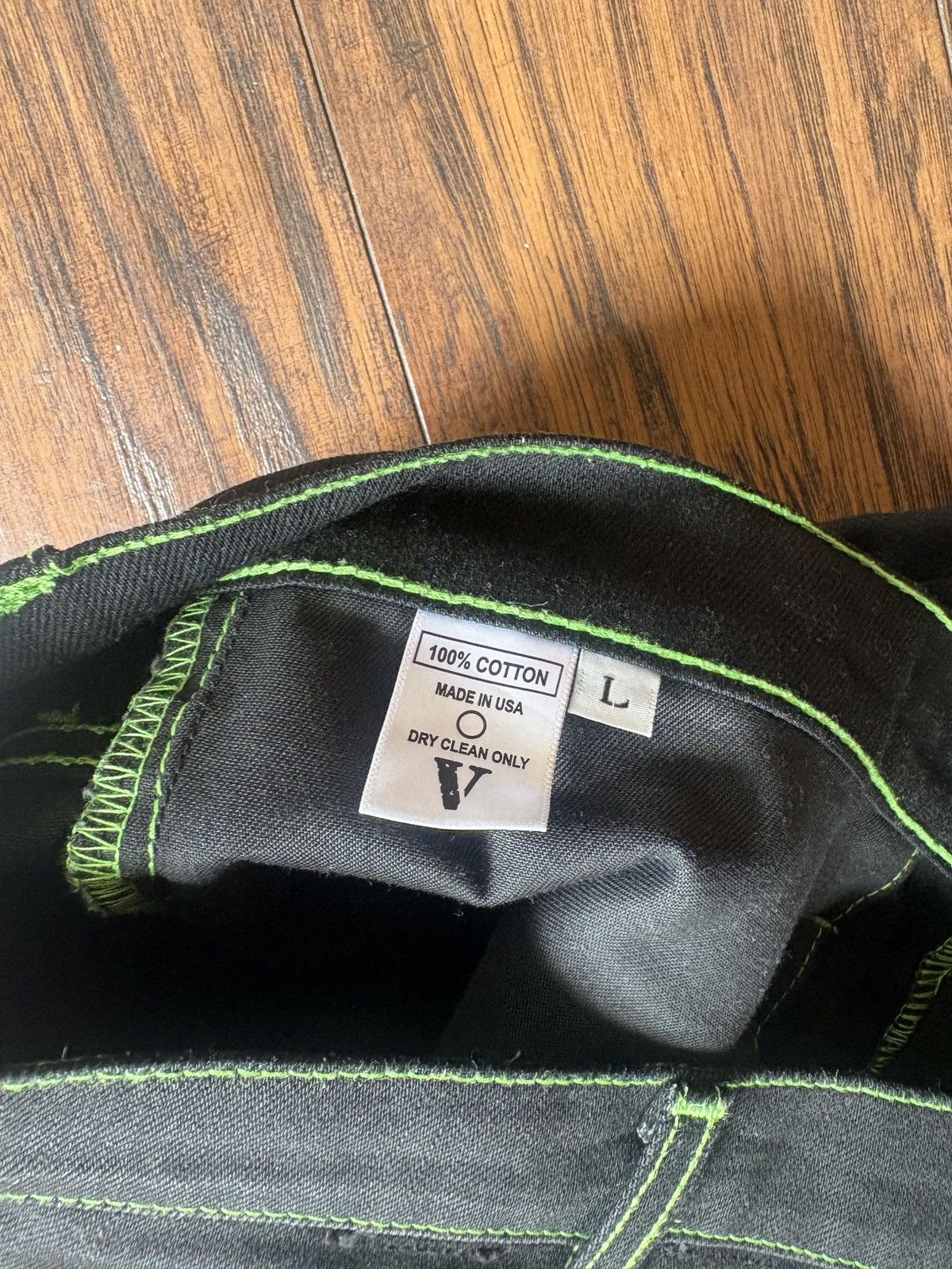 Vlone 2018 LIVE ALONE DIE ALONE Old English Green Denim Size US 34 / EU 50 - 6 Thumbnail