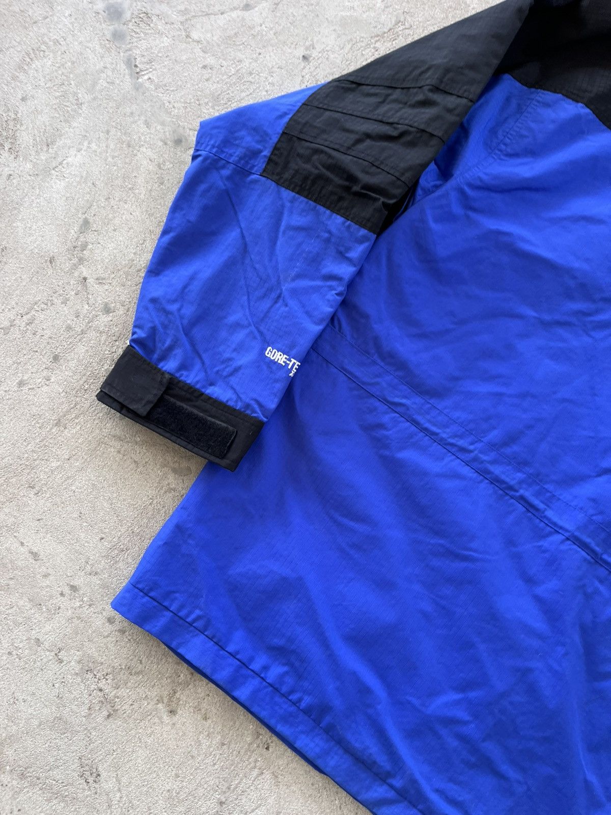 The North Face Vintage The North Face GoreTex Jacket Blue Black Outdoor Y2K Size US XXL / EU 58 / 5 - 12 Thumbnail