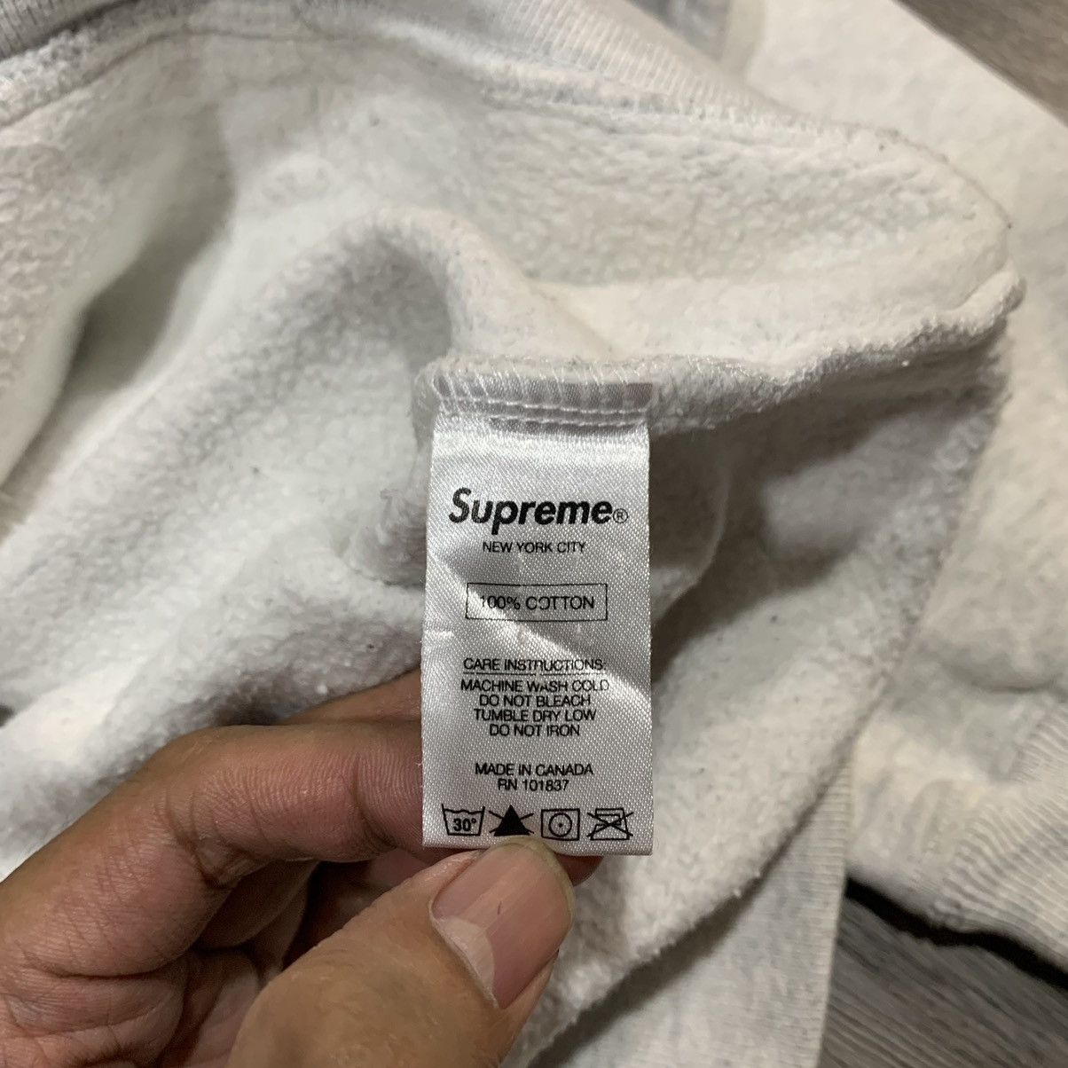 Supreme Supreme FW15 Logo Rib Hooded Sweatshirt Grey Size US XL / EU 56 / 4 - 12 Thumbnail