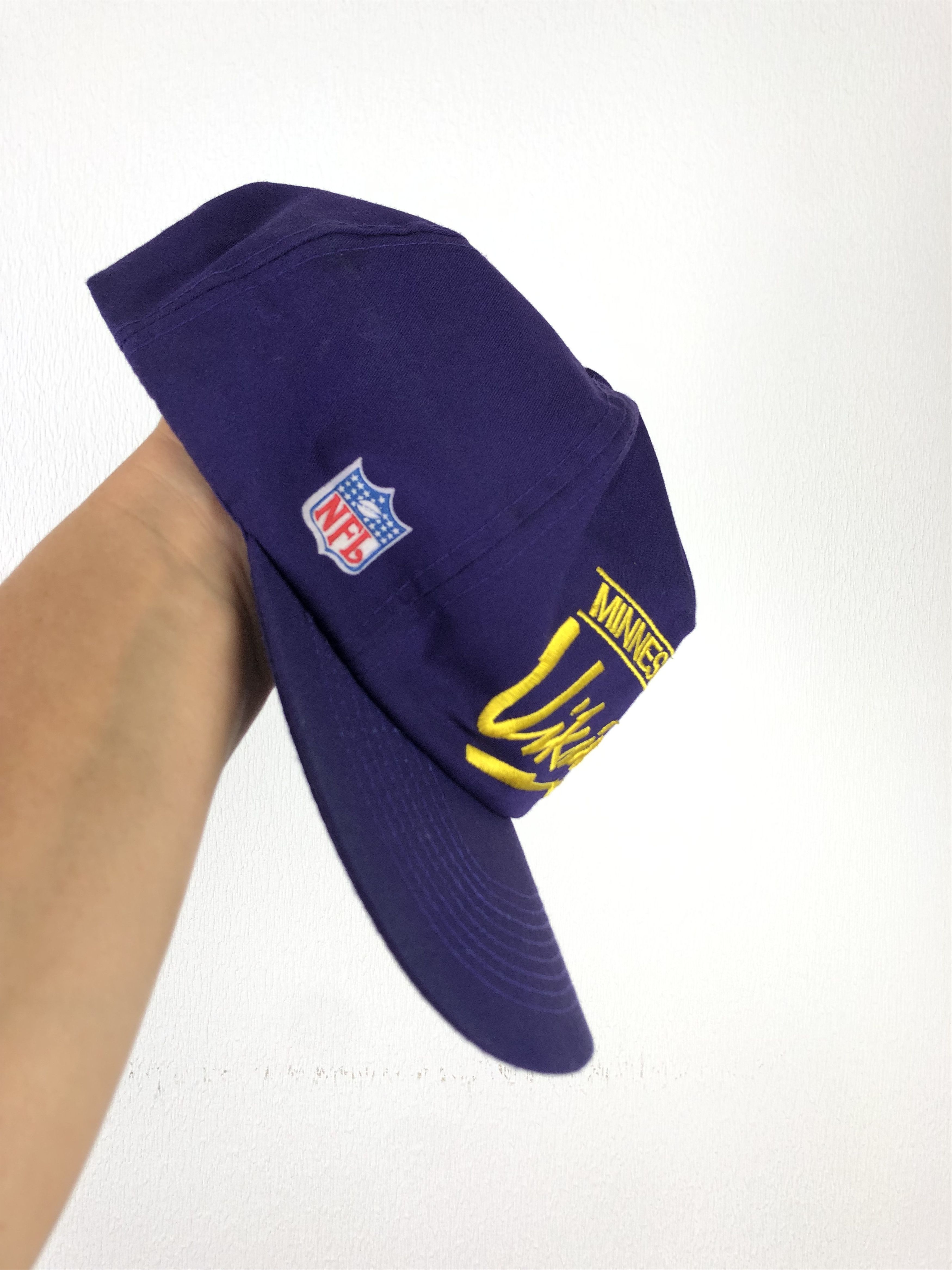 Vintage Vintage Minnesota Vikings Cap Snapback Logo Football Size ONE SIZE - 2 Thumbnail