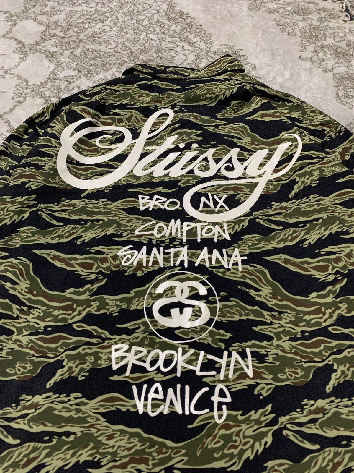 Stussy Stussy World Tour Tiger Stripes Size US L / EU 52-54 / 3 - 7 Thumbnail