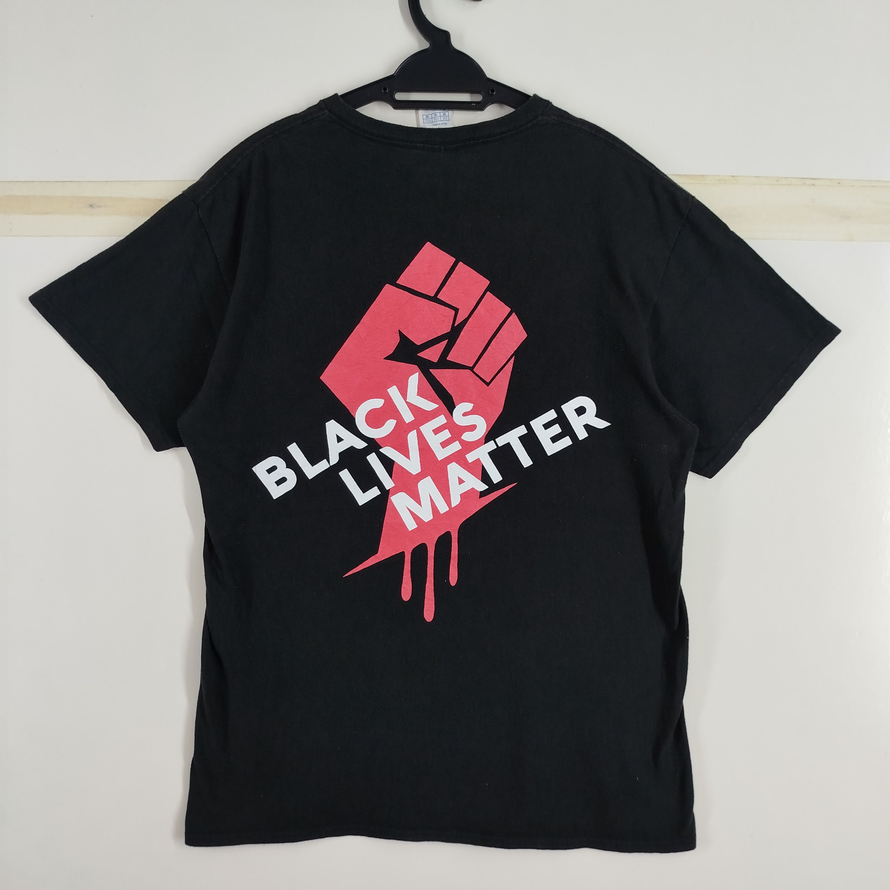 Rap Tees Black Lives Matter Big Print Big Spell Out Size US M / EU 48-50 / 2 - 8 Thumbnail
