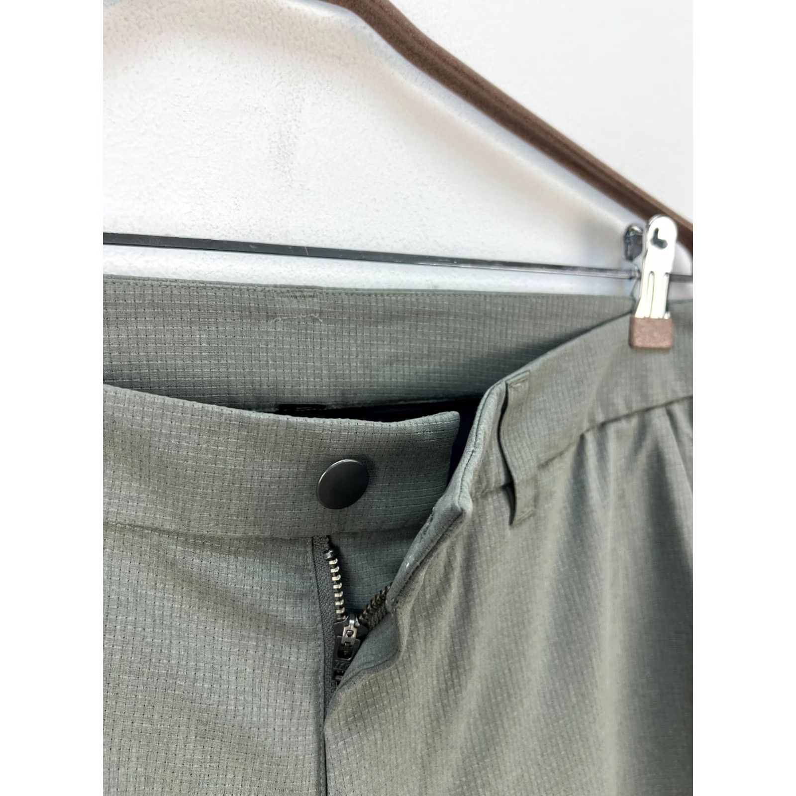 Lululemon Lululemon Commission Slim Fit Pants Green Mens Size 32 Size US 32 / EU 48 - 5 Thumbnail