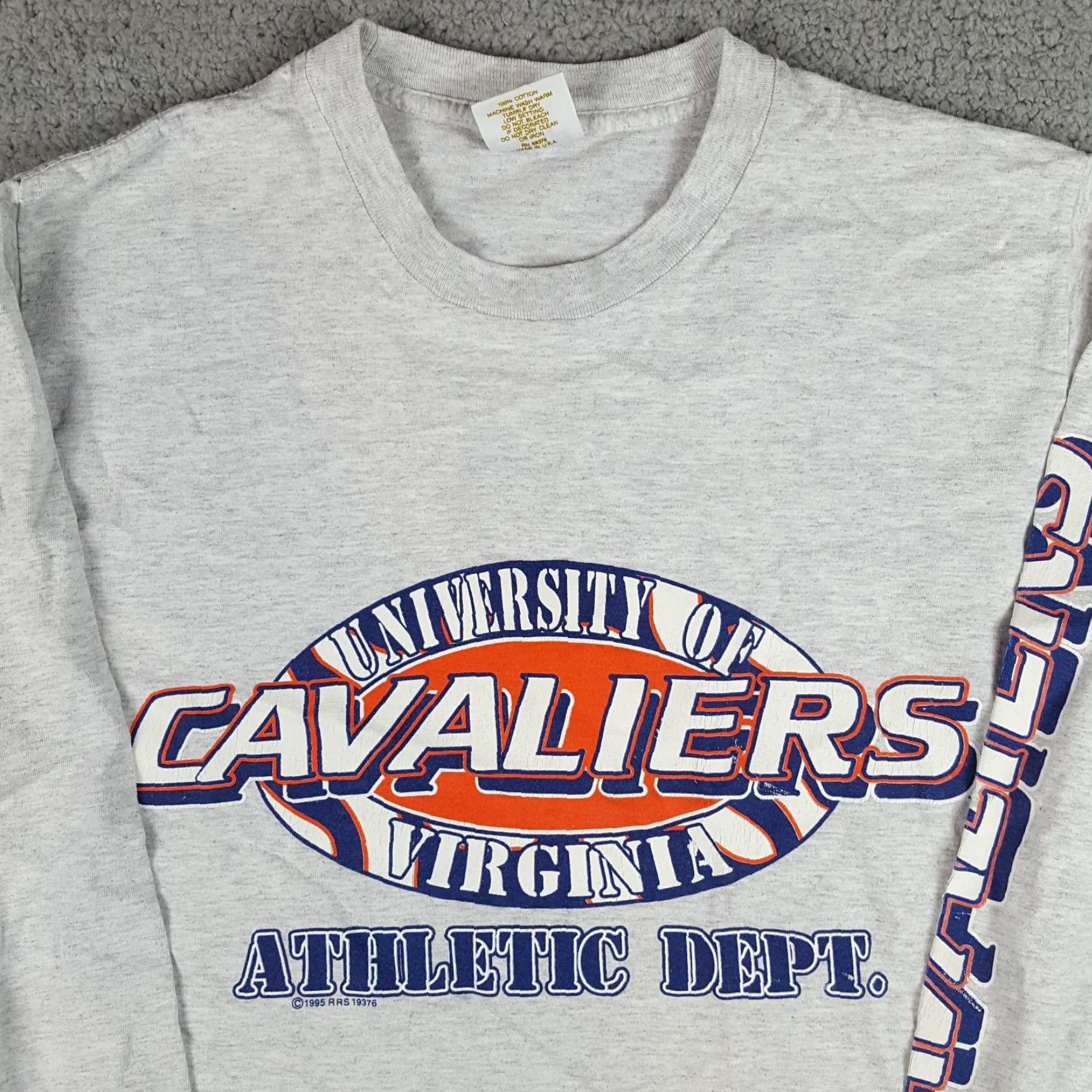 Vintage VINTAGE 90s Tennessee River Virginia Cavaliers Long Sleeve T-Shirt Adult Medium Gray Sports Football Mens Size US M / EU 48-50 / 2 - 2 Thumbnail