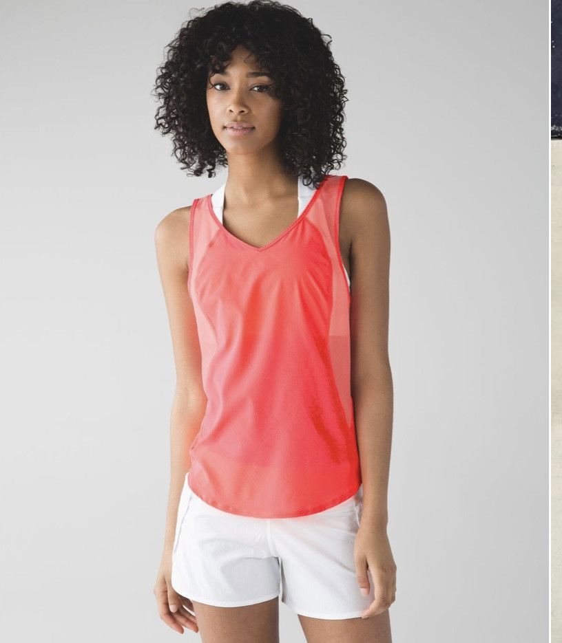 Lululemon Run With The Sun Tank in Flash Light size 2 Size XS / US 0-2 / IT 36-38 - 1 Thumbnail