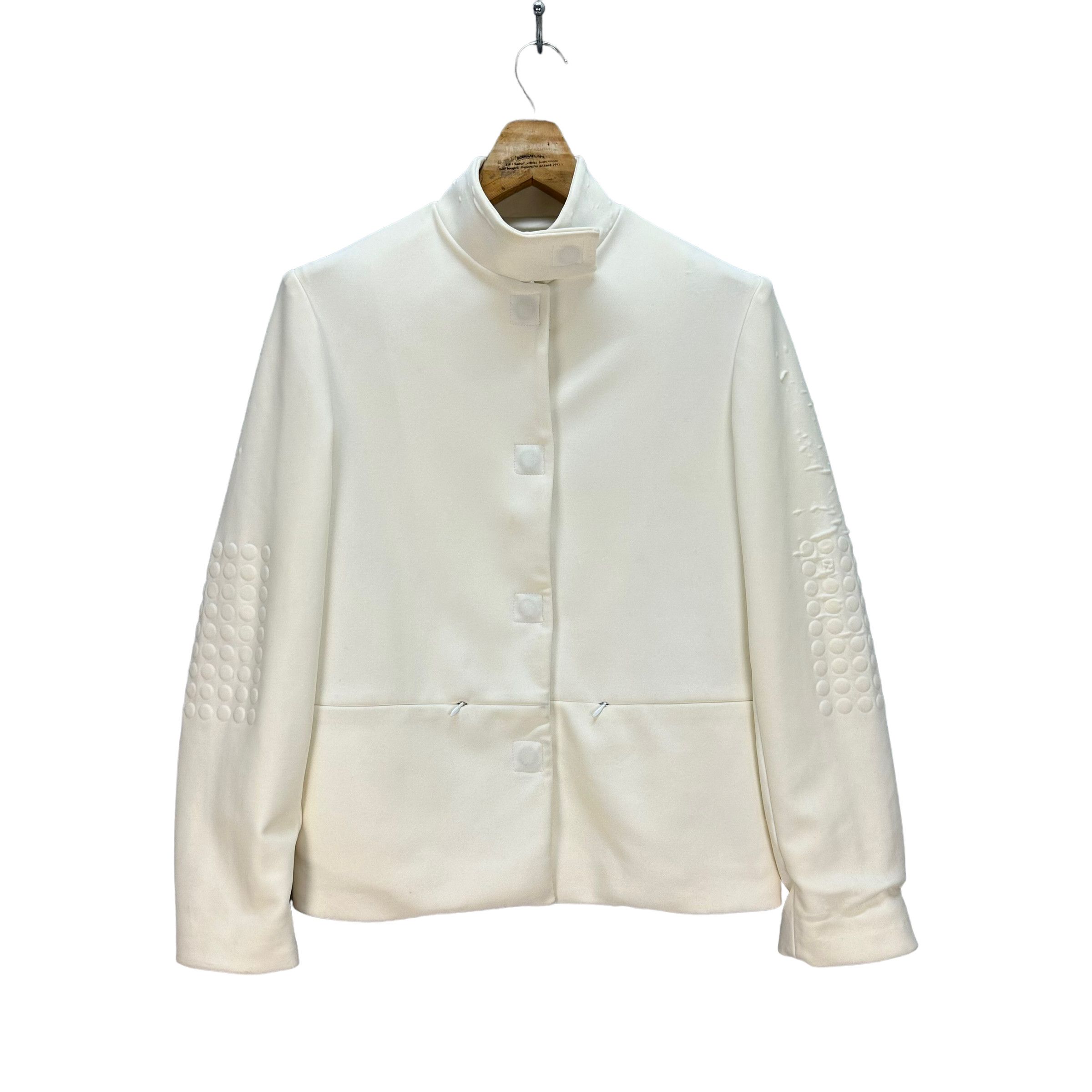 Fendi FENDI JEANS ANTI STRESS MAGNET BUTTON WHITE JACKET #8182-209 Size US S / EU 44-46 / 1 - 1 Thumbnail
