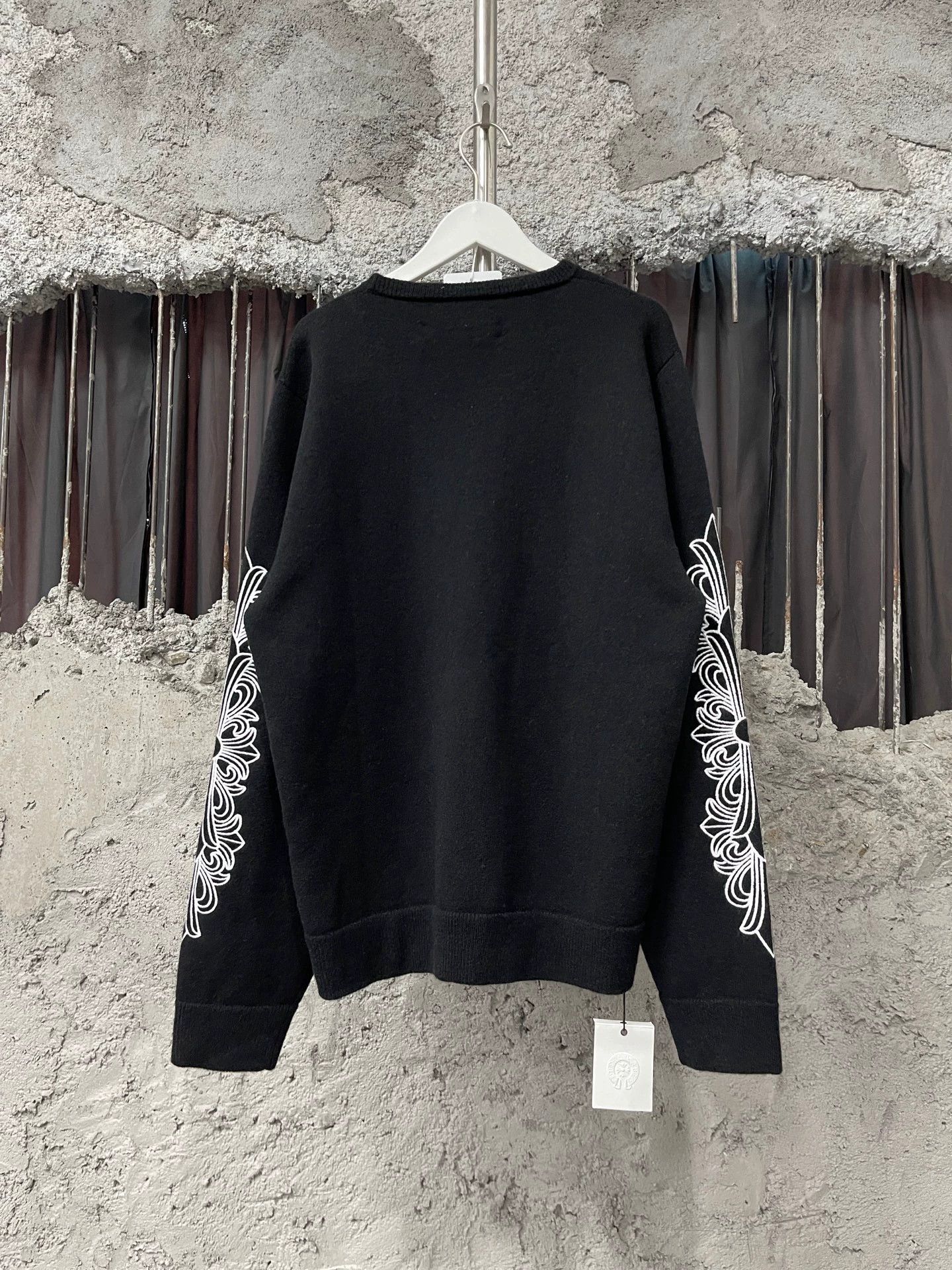 Chrome Hearts Chrome Hearts Cashmere Tattoo Arm Sweater M New Size US M / EU 48-50 / 2 - 2 Thumbnail