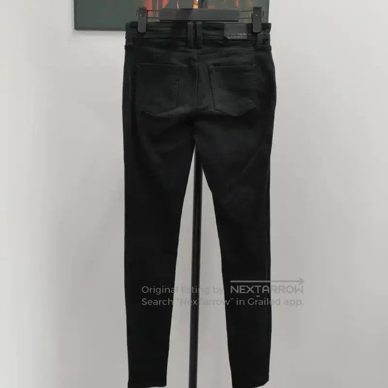 Burberry Burberry Black Cotton Women's Denim Pants. Size 22" - 2 Thumbnail