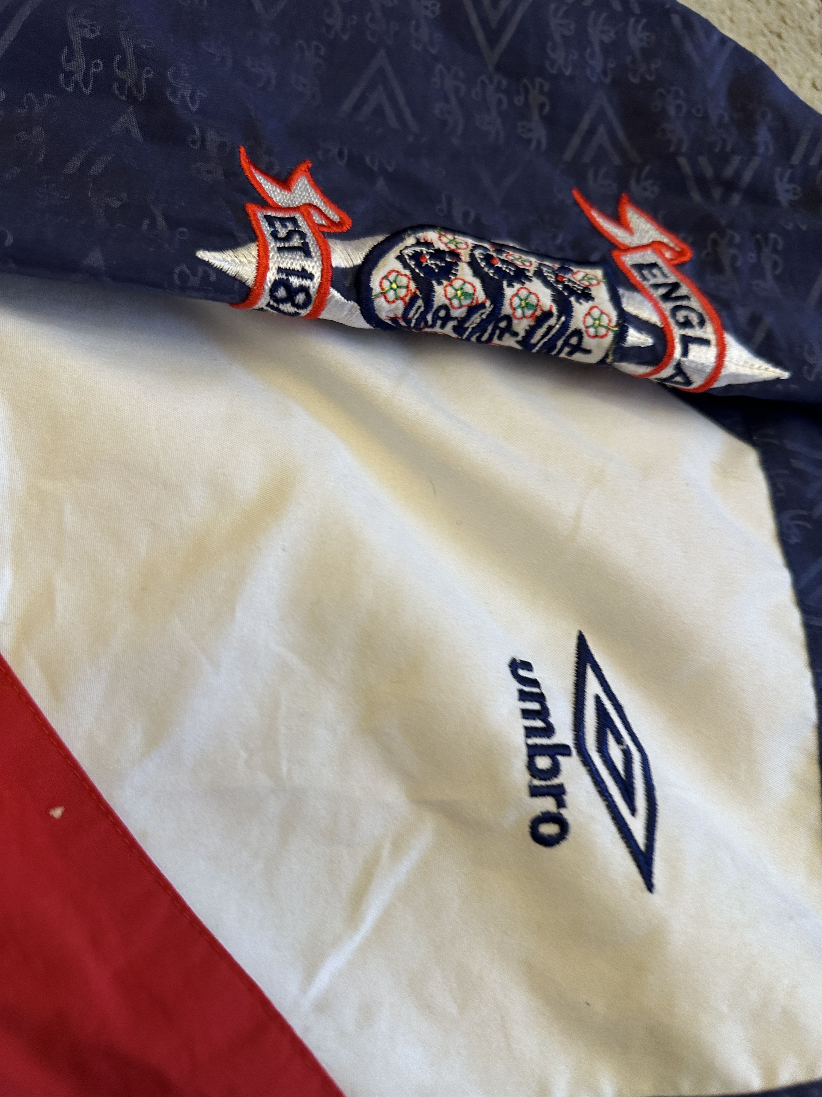 Umbro Umbro International 1992 vintage England big logo tracksuit Size US XL / EU 56 / 4 - 8 Thumbnail