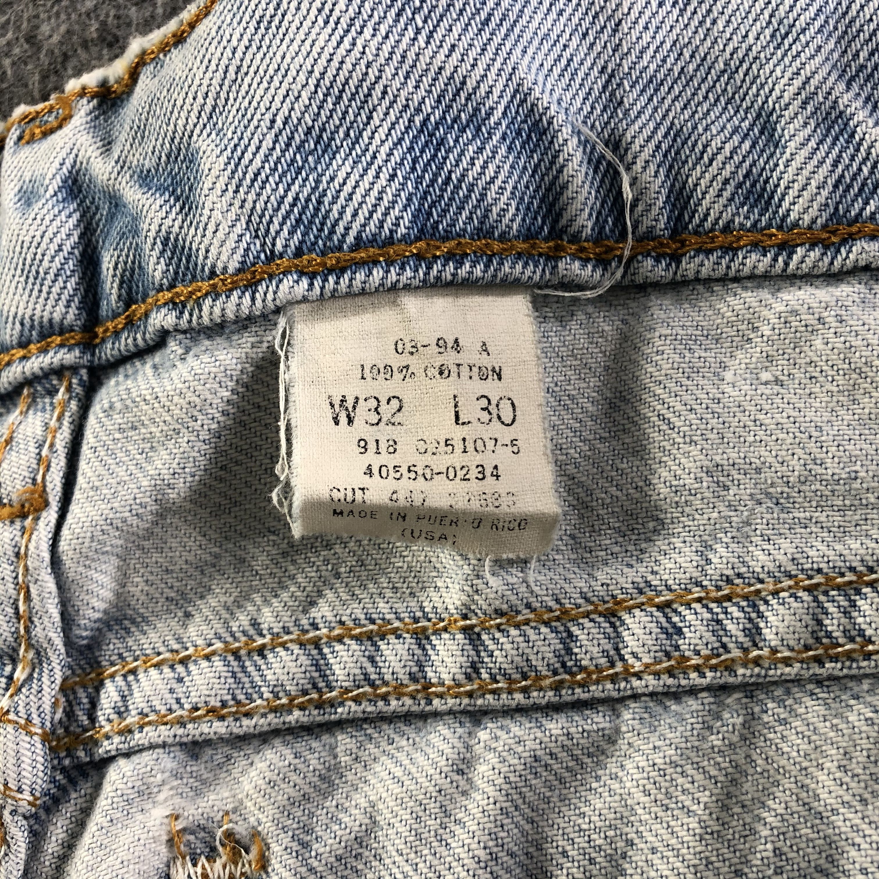 Levi's Vintage Light Wash Levis 550 Jeans-J4514 Size US 31 - 11 Thumbnail