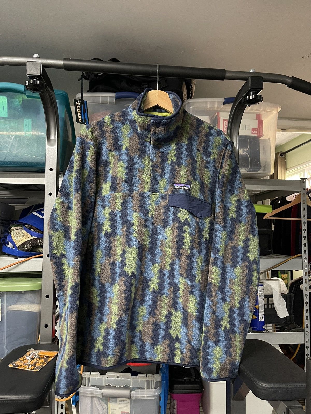 Crazy pattern Patagonia Synchilla fleece