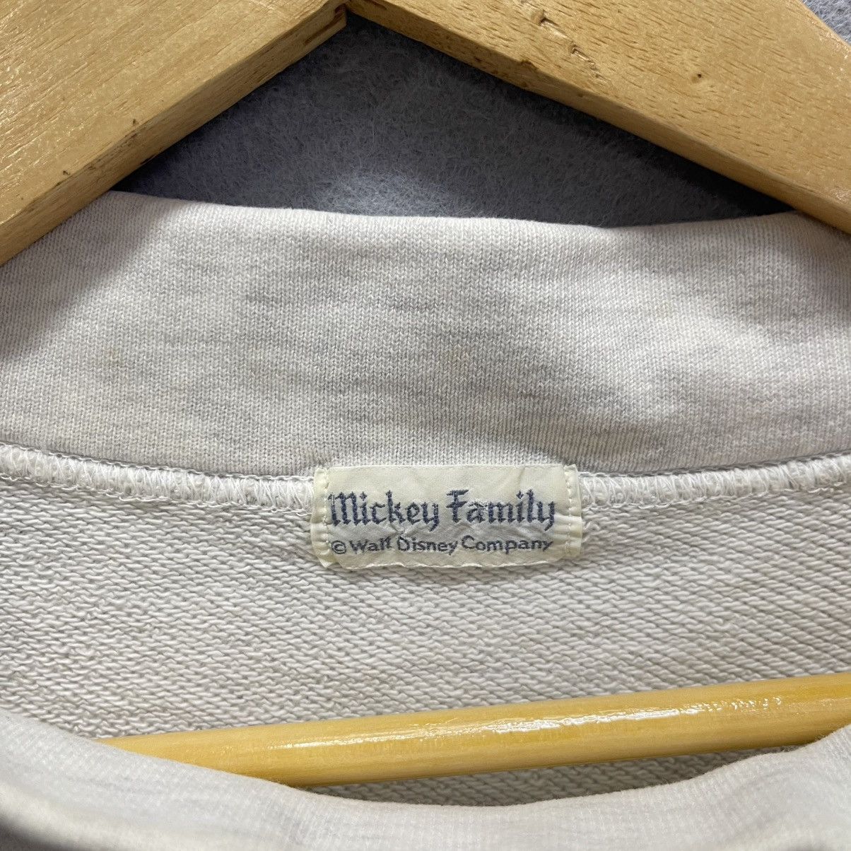 Disney Vintage Mickey Family Donald Duck Mock Neck Sweatshirt 1990s Size US L / EU 52-54 / 3 - 9 Thumbnail
