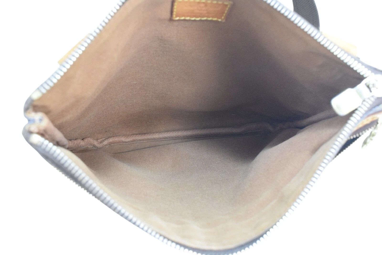 Louis Vuitton Louis Vuitton Pochette Bosphore CrossbodyBag Monogram M40044 Size ONE SIZE - 13 Thumbnail