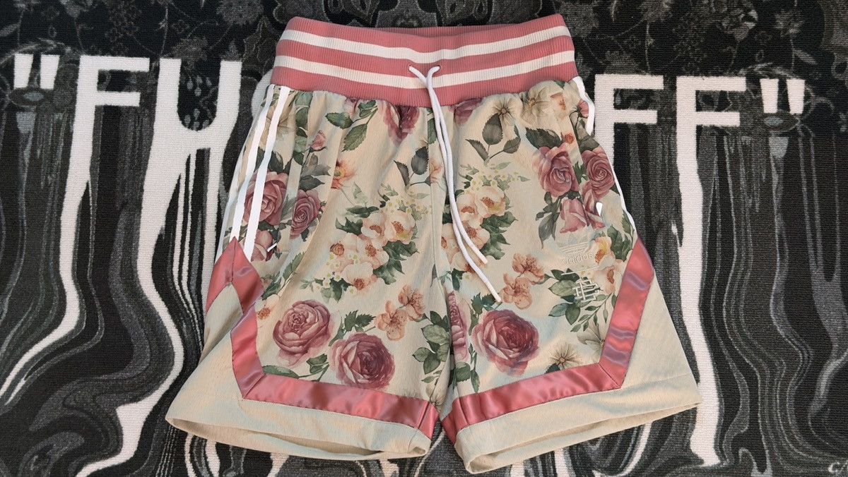 Adidas × Eric Emanuel Eric Emanuel x Adidas Floral Shorts - Medium - Used Size US 32 / EU 48 - 1 Thumbnail