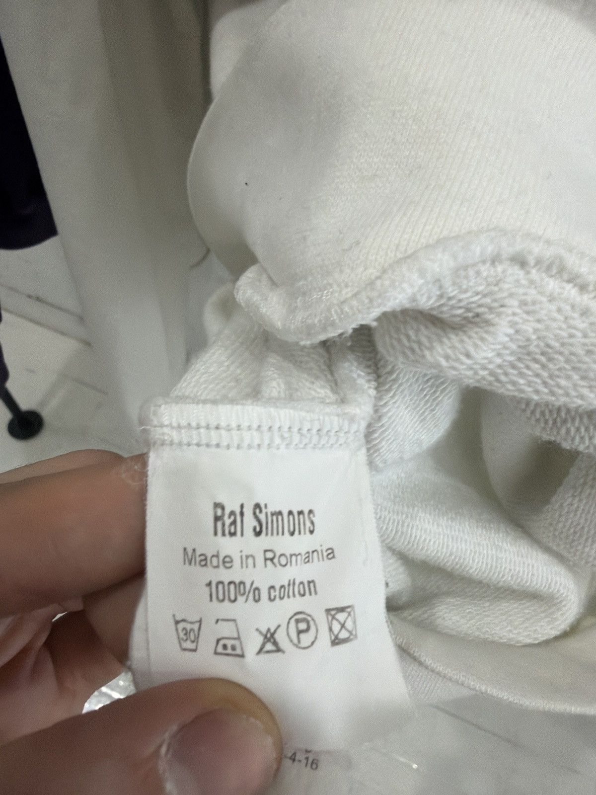 Raf Simons A/W 03-04 RAF SIMONS ‘CLOSER’ COLLAGE CREWNECK Size US L / EU 52-54 / 3 - 4 Thumbnail