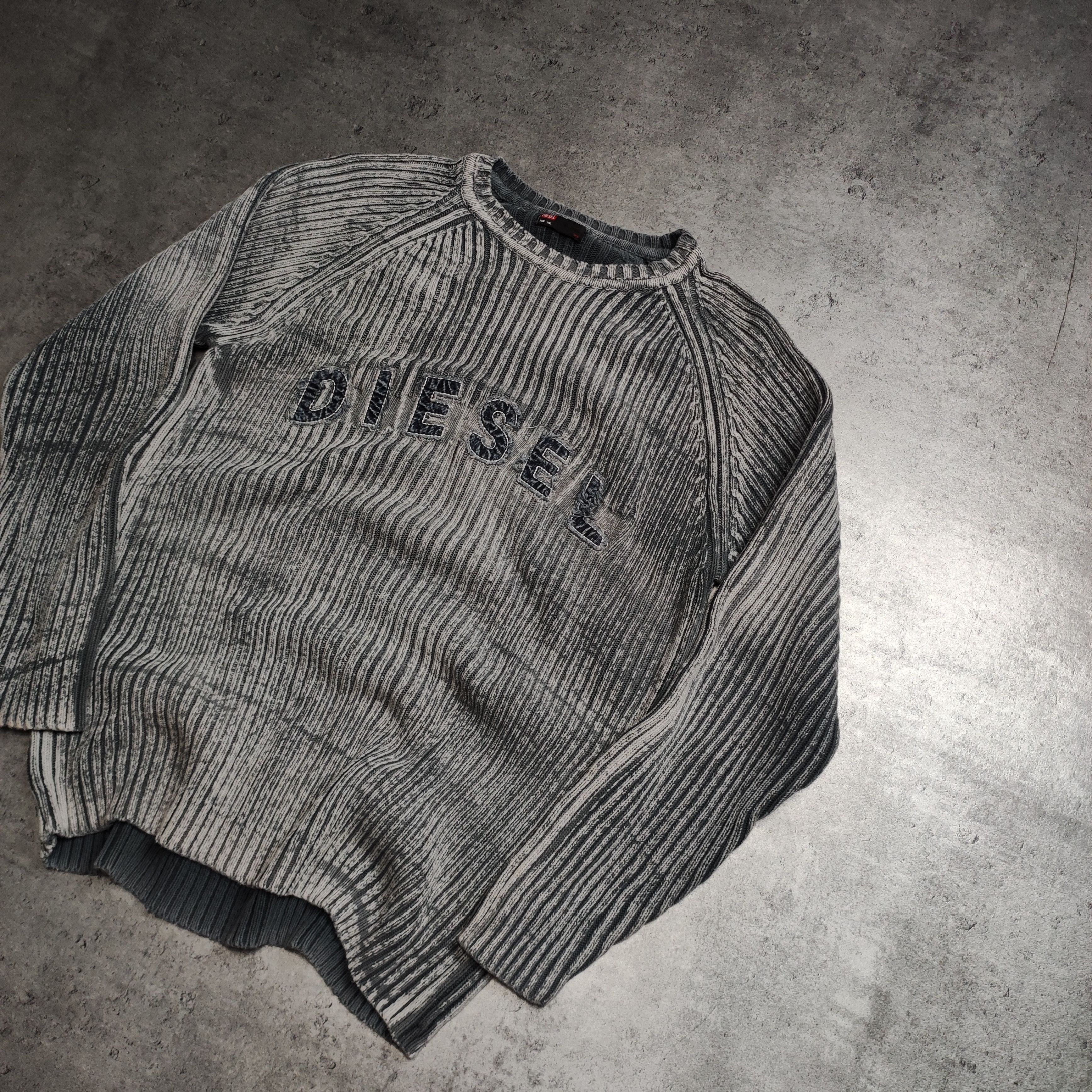 Diesel RARE Archive Y2k Dark Gray Denim Logo Diesel Knit Sweater Size US XXL / EU 58 / 5 - 2 Thumbnail