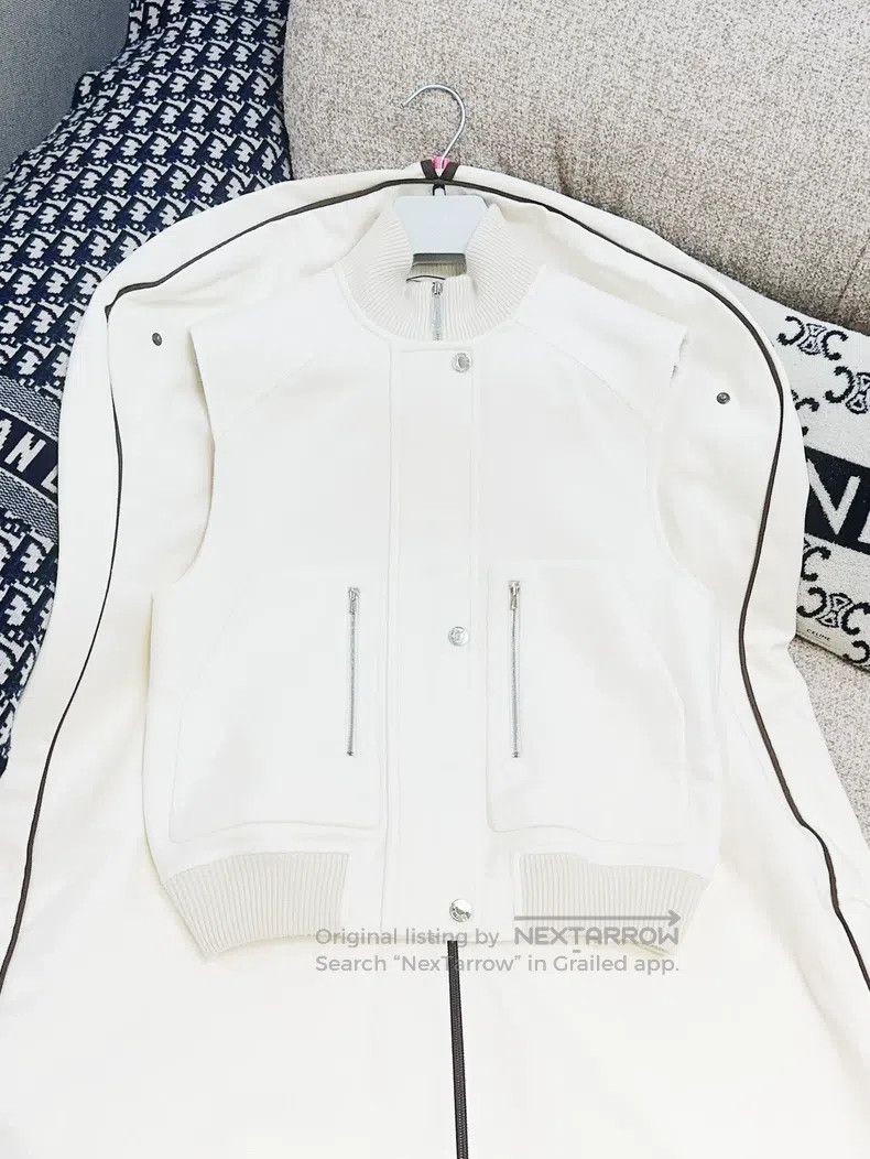 Hermes Hermes 25 Fall/Winter White Cashmere Vest Jacket Size XS / US 0-2 / IT 36-38 - 4 Thumbnail