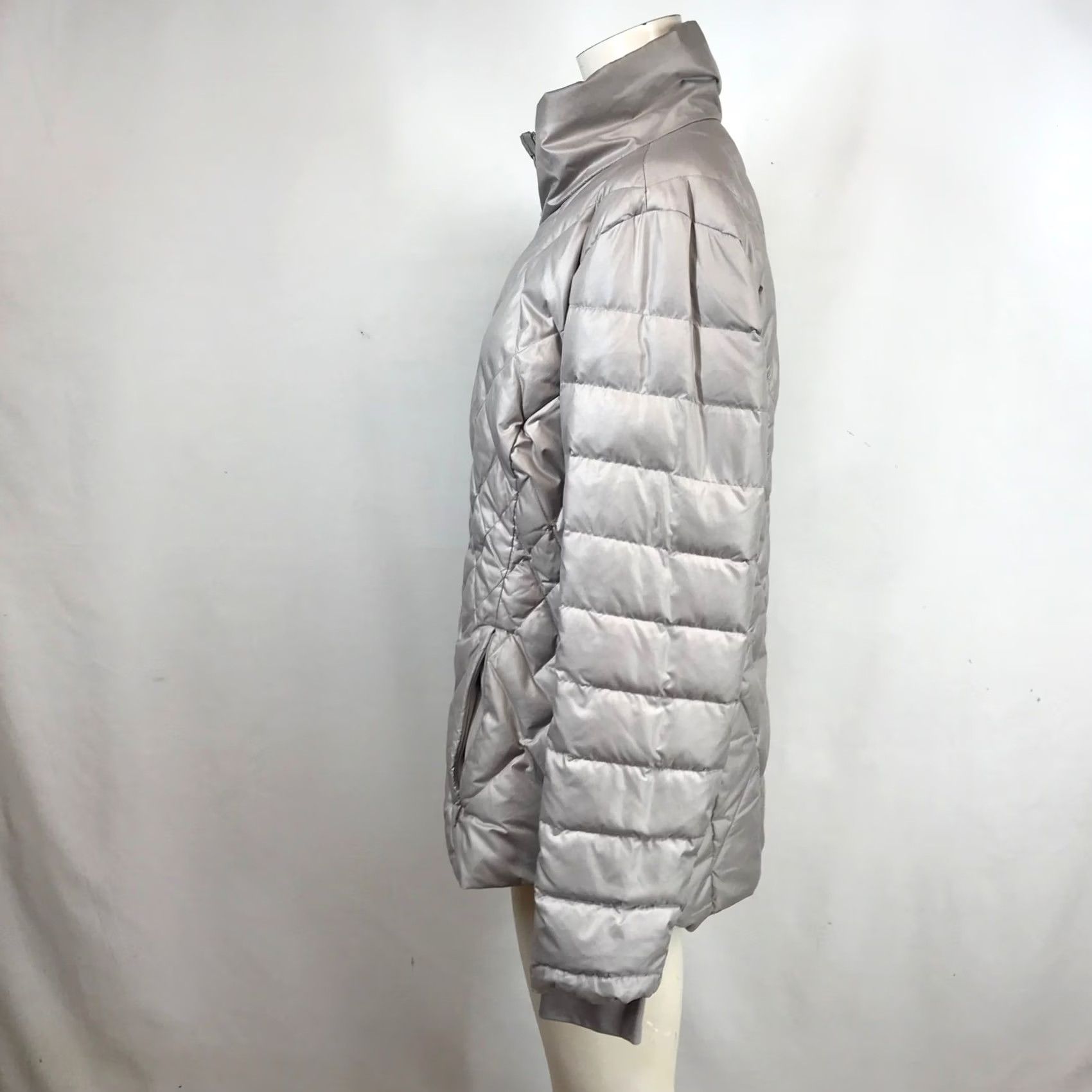 Athleta Athleta Puffer Jacket Mens? Womens Silver Taupe Quilted Funnel Neck Zip Pocket Mid-Length Seasonal Winter Fall Regular Size L Size L / US 10 / IT 46 - 6 Thumbnail