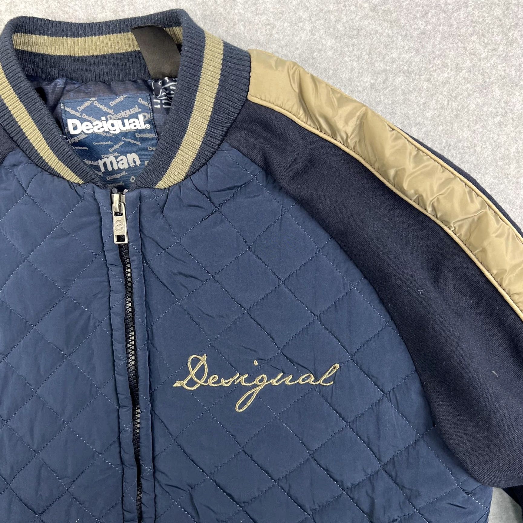 Desigual Desigual Jacket Mens Small Blue Navy Quilted Bomber Full Zip Gold Stripe Pockets Size US S / EU 44-46 / 1 - 6 Thumbnail